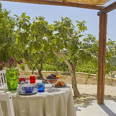 Tenuta Del Carrubo 롯지
